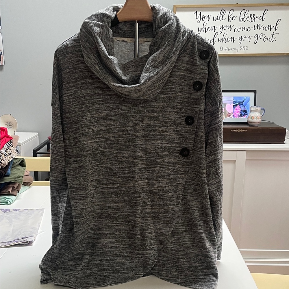 Summer Sale Markdowns. Cowl Neck Kate/Sam Crackle Barrel.